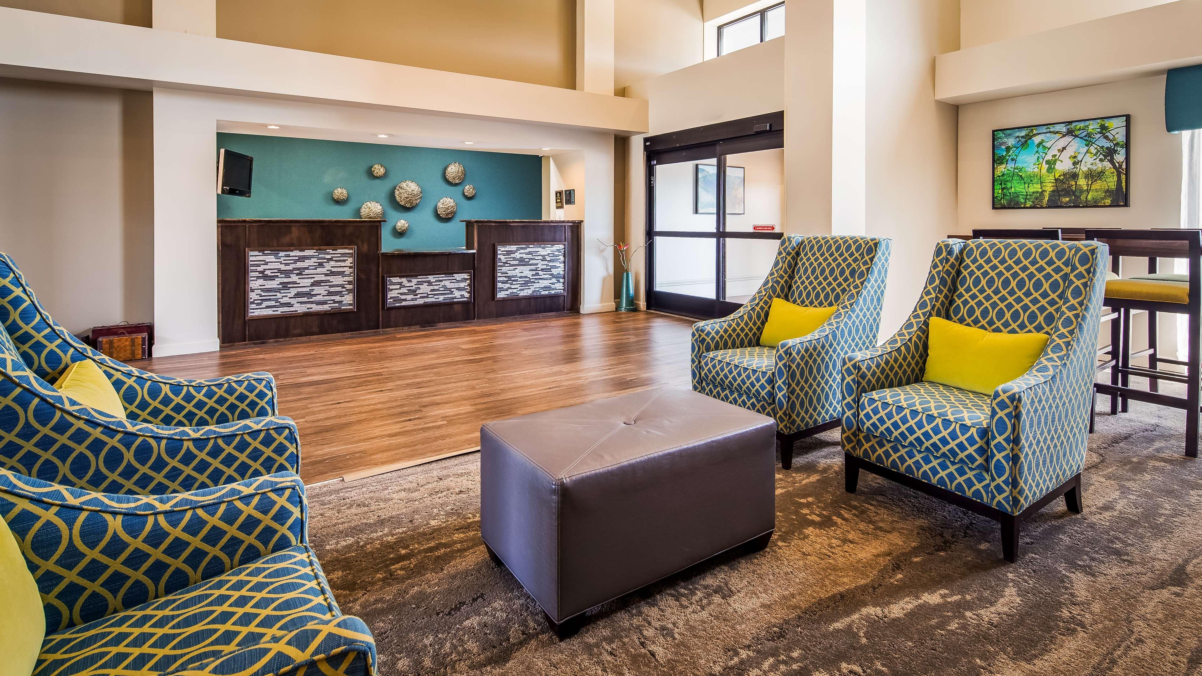 Jonesville Best Western Plus Yadkin Valley Inn & Suites מראה חיצוני תמונה