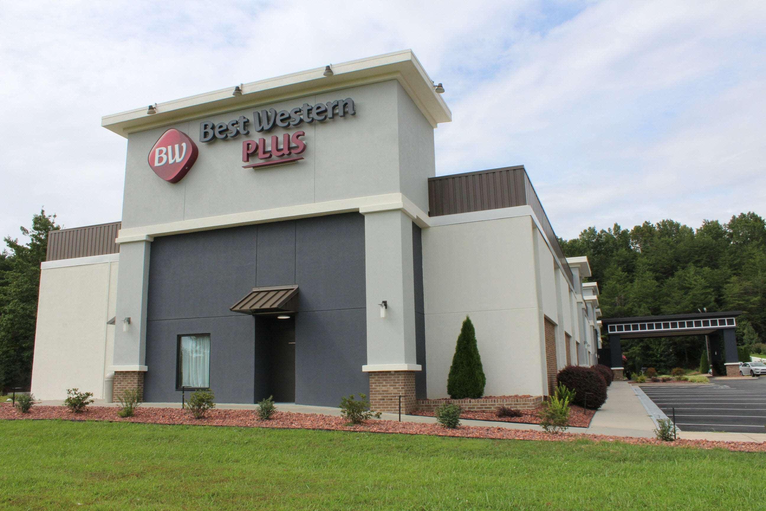 Jonesville Best Western Plus Yadkin Valley Inn & Suites מראה חיצוני תמונה