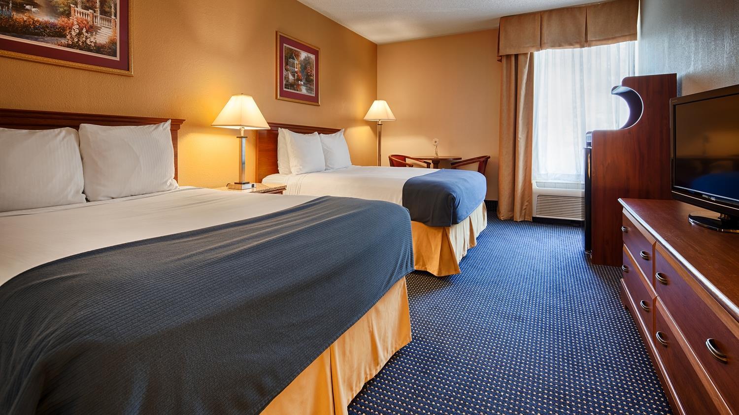 Jonesville Best Western Plus Yadkin Valley Inn & Suites מראה חיצוני תמונה