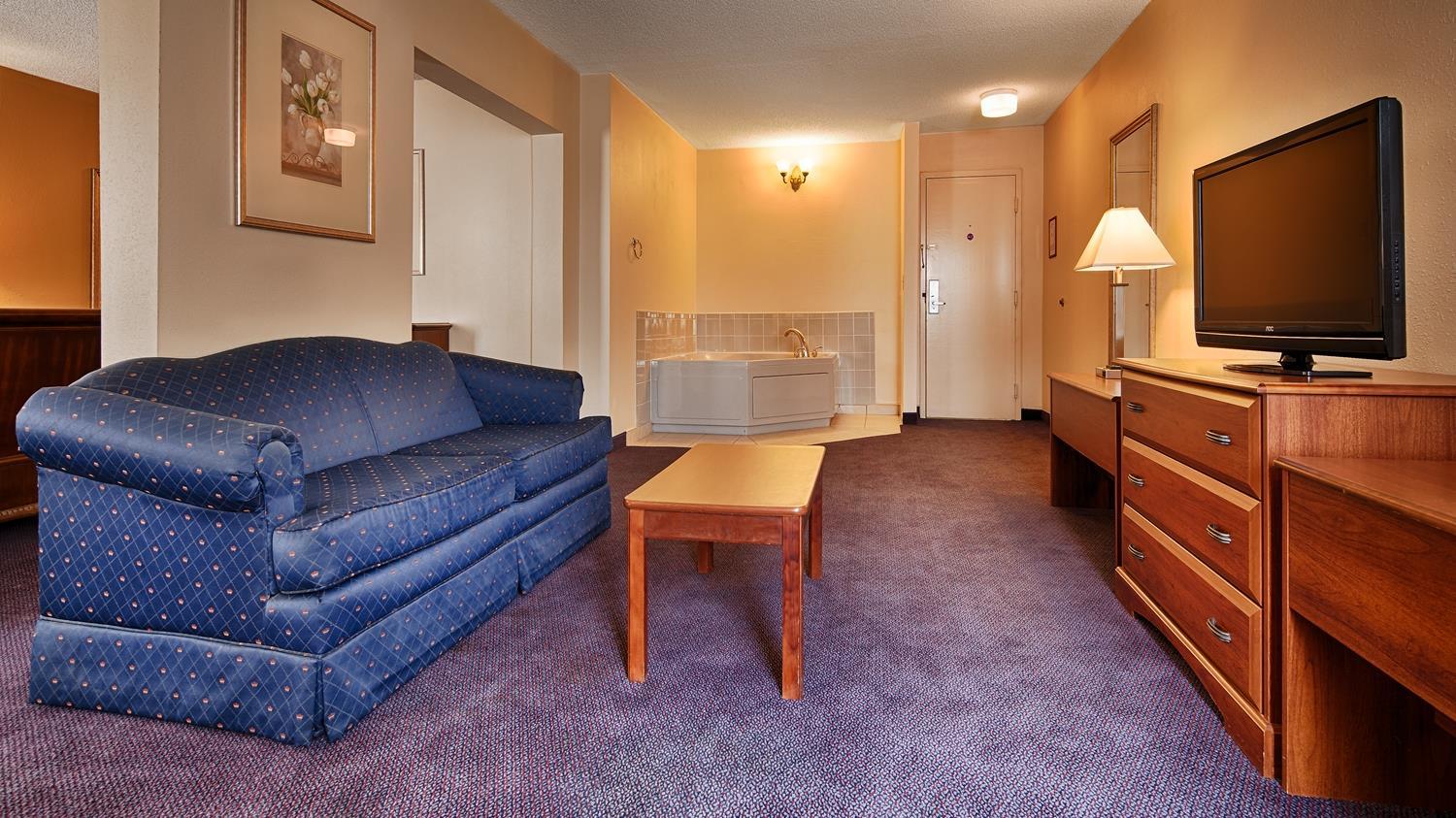 Jonesville Best Western Plus Yadkin Valley Inn & Suites מראה חיצוני תמונה