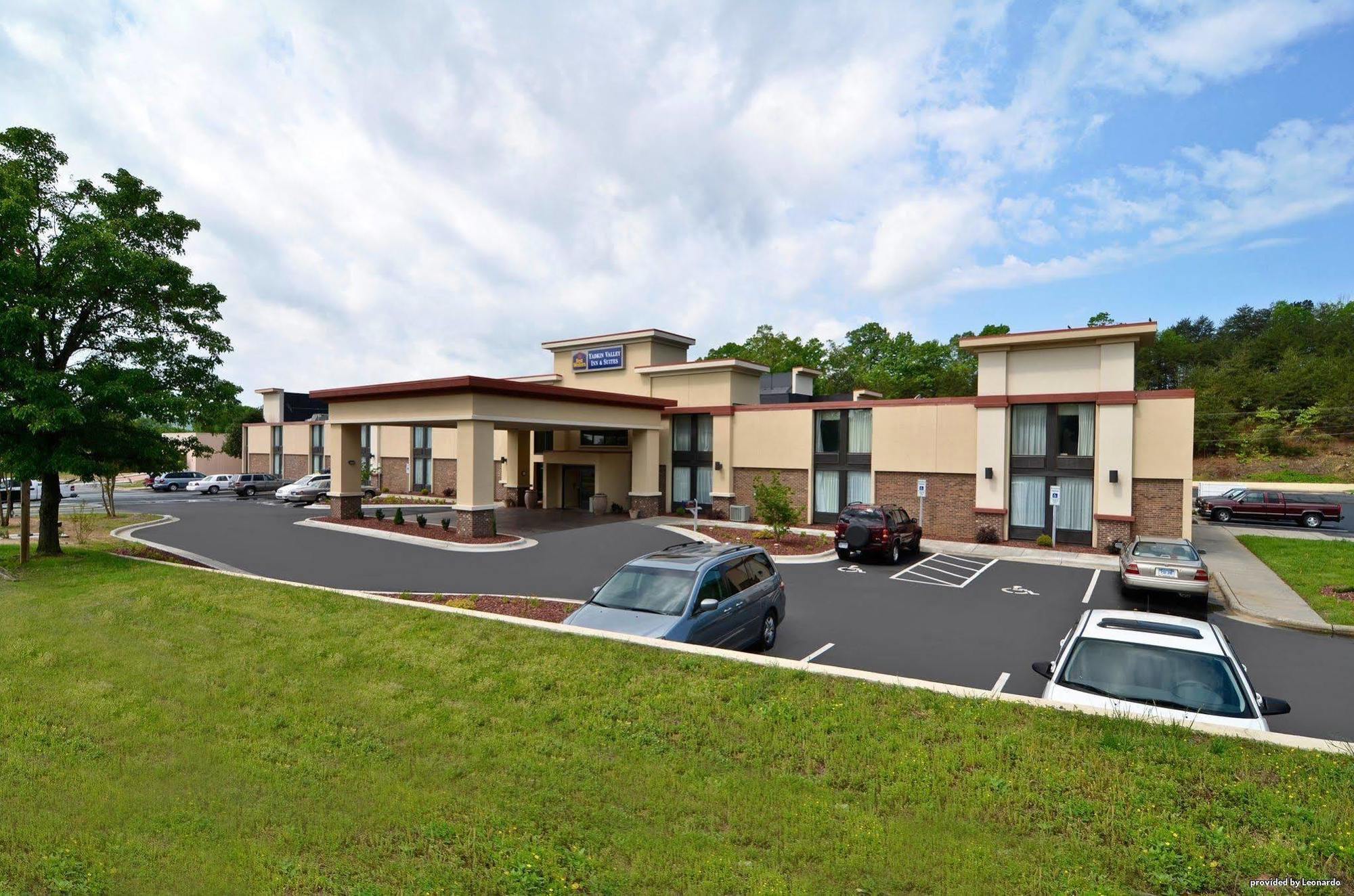 Jonesville Best Western Plus Yadkin Valley Inn & Suites מראה חיצוני תמונה